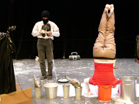 Black Market International, Bon 8, Bern, Schweiz, 2005, Photographer Martin Rindlisbacher