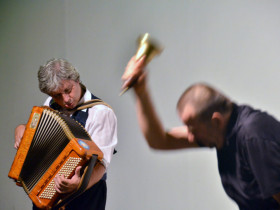 Juergen Fritz - Ringing the bell in dialogue with Daniele Mutino, Rom 2011, Photo by Dunia Mauro-42.jpg