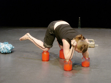 Julie Andrée T., Black Market International, Bone 8, Bern, Schweiz, 2005, Photographer Martin Rindlisbacher