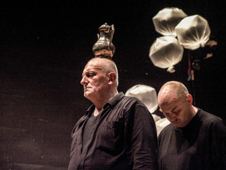 Black Market International, Performance Konferenz, Podewil Berlin, 2005