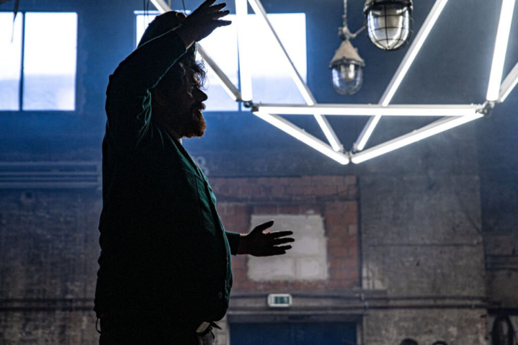 Stefan Mießeler, Beyond the civilized body - 9 -hours performance, Photographer Jürgen Fritz